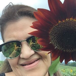 Meet your Posher, Mariana